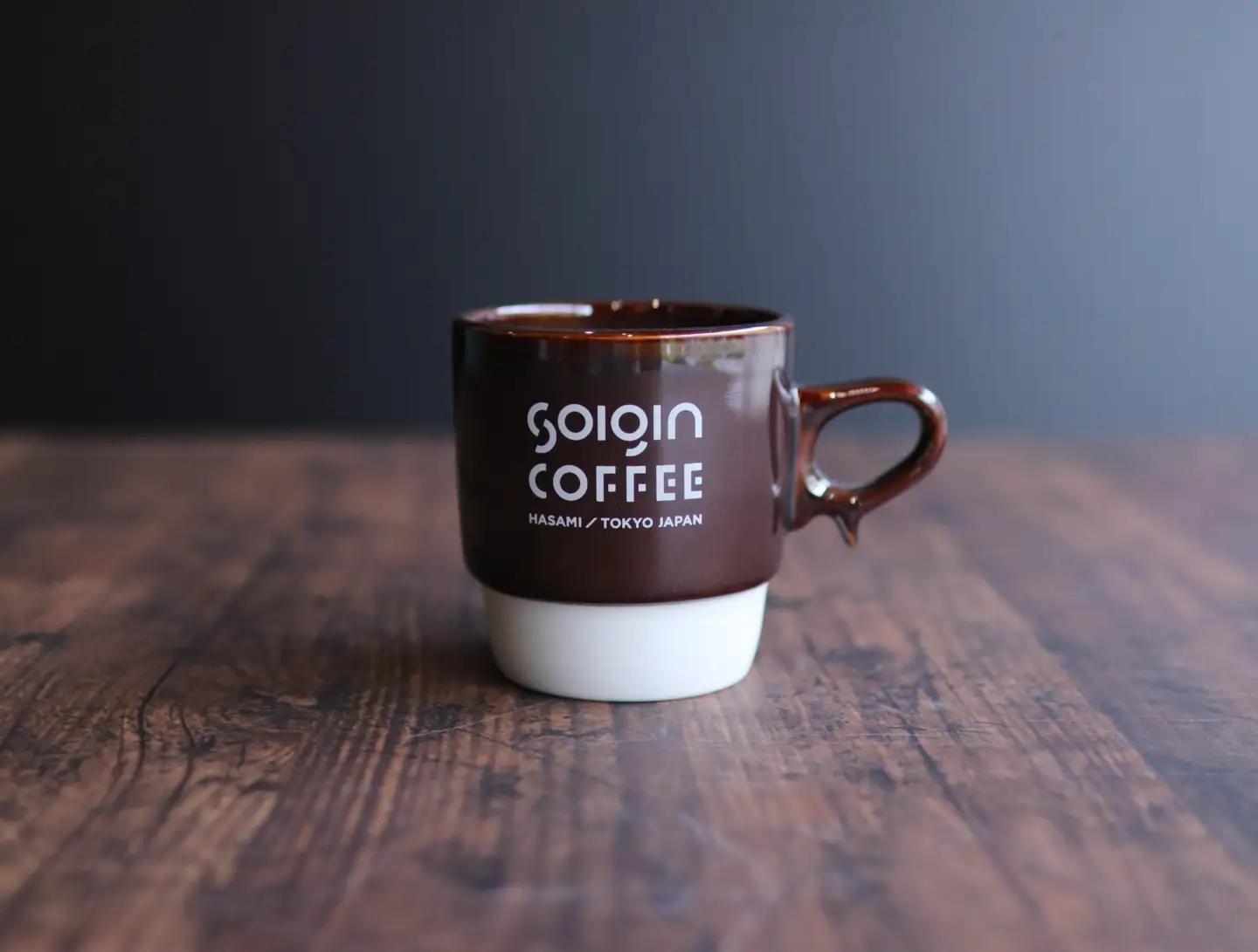 【波佐見焼】SOIGIN COFFEE　ロゴ入りスタッキングマグカップ（ブラウン）＋ドリップバッグ5個