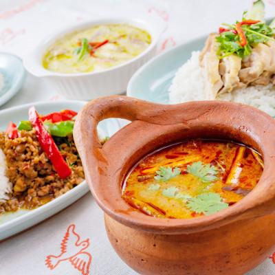 ふるさと納税 大田区 【本格タイ料理クルン・サイアムのスースーデリ】初めてのタイ料理セット 5個