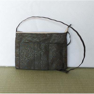 ふるさと納税 酒田市 畳の縁で作成したサコッシュ(ペイズリー茶)