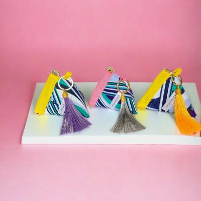 ふるさと納税 東村山市 《munimuni》African tetra pouch　※色柄はお任せ |  | 03