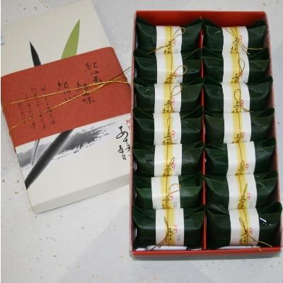 ふるさと納税 由良町 紀州和歌山のあせ葉寿司　鯛と鮭各7個ずつ　化粧箱入り【由良町】 |  | 02