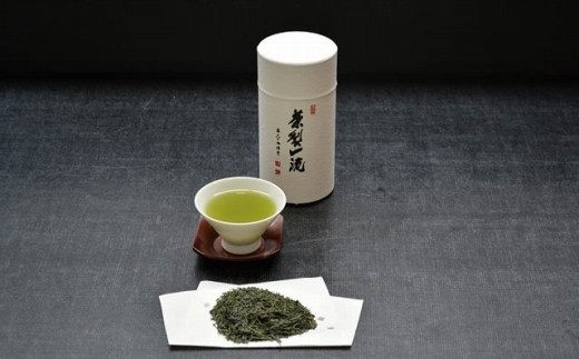 
                  1200年の伝統の味と香り「特選あさみや茶」
                
