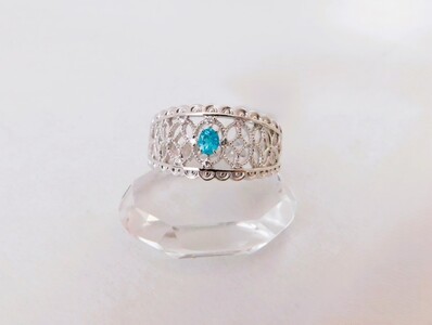 【一点もの】Pt900　パライバトルマリン（0.10ct）ダイヤモンドリング　K51　K06092-H