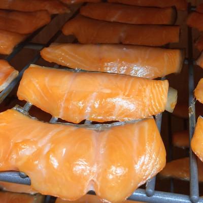 ふるさと納税 北杜市 富士の介 燻製 3パックセット (合計450g) |  | 03