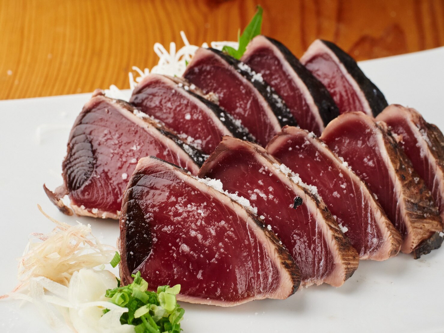 【ふるさと納税】 うまいちや かつおわら焼きたたき 小 4本セット もっちり食感 鰹 カツオ 土佐 高知名物 わら焼き 藁焼き 新鮮 魚 海鮮 かつおのたたき 刺身 たたき丼 おつまみ 小分け 個包装 贈り物 人気 居酒屋メニュー 贈り物 ギフト 特産品 宿毛市 高知県 19000円