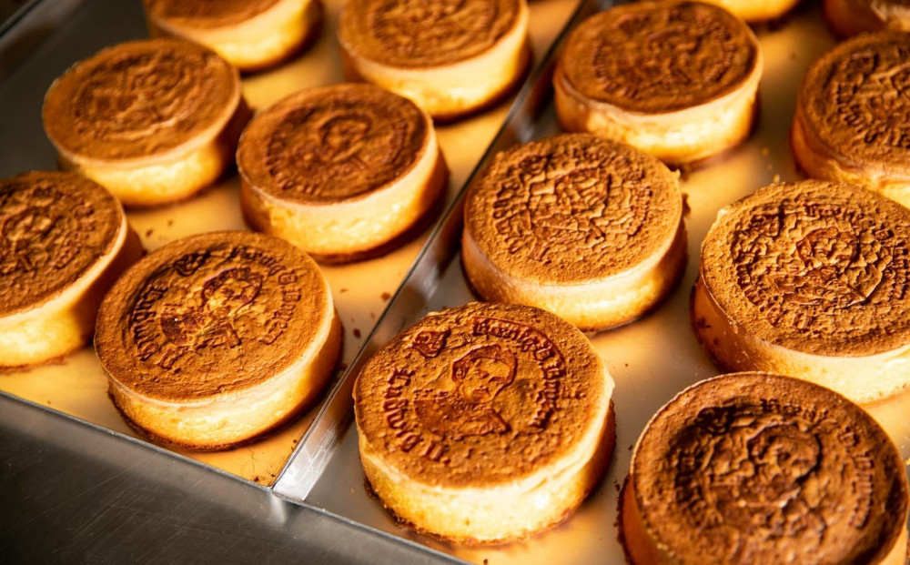 広島浪漫「熟成バターケーキ」ルートヴィヒII世　プレミエ