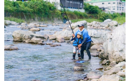 0352401 仁淀川での鮎の友釣り体験【大人1名】