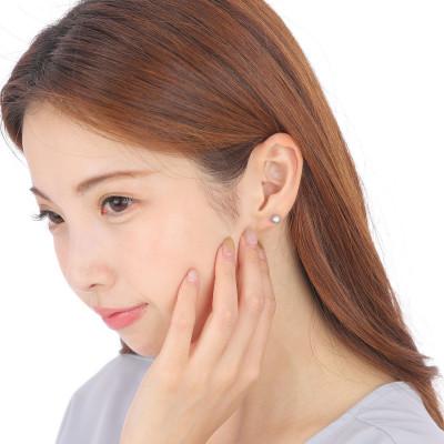 ふるさと納税 志摩市 老舗の真珠専門店・高品質 アコヤ真珠 ブルーピアス 5.0〜5.5ミリ K18YG |  | 02