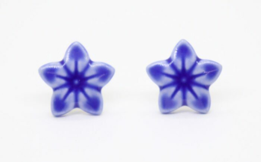 【美濃焼】 ききょう ピアス 紺色 瑞浪市 / TILEmade タイル アクセサリー ハンドメイド [AZCD014]