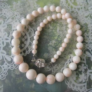 珊瑚職人館の珊瑚のネックレス（ｎ1）