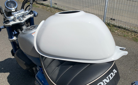 MONKEY125　ガラスタンクカバー　ホワイト塗装仕様　バイク用品 バイク カスタム カスタムパーツ タンク カバー モンキー125 ガラス製 神奈川 綾瀬市