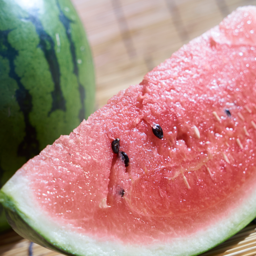 『岩田屋本店・南国フルーツ』大分・日田産天領西瓜1玉