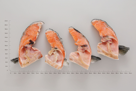 エンペラーサーモンのカマ【1kg】_T005-0870