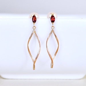 K10YG(10金) イエローゴールド 揺れる ガーネット 地金 ピアス  保証書付 SR-2363 242-055-e