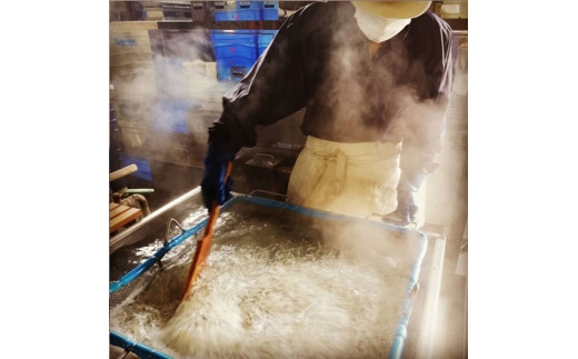 特選天日干しちりめん　木箱入り800g【冷蔵】 無添加 無着色 しらす シラス ちりめん 冷蔵【mar110】_イメージ4