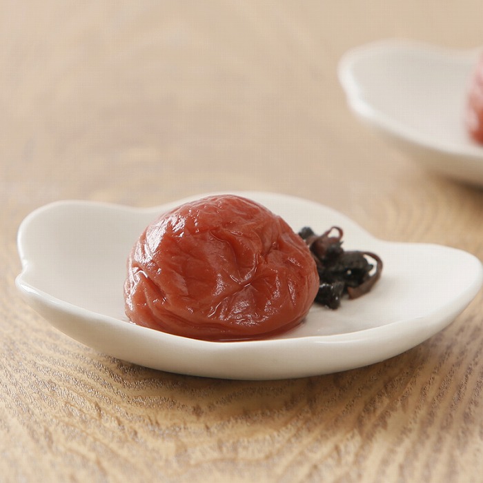 甘口しそ梅干し1kg[中玉]2Lサイズ　紀州南高梅 うめぼし 和歌山産(化粧箱入)　紀伊国屋文左衛門本舗【TC30】