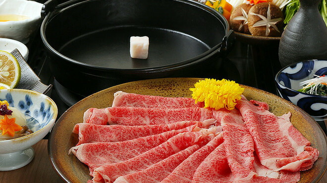 小田原中川食肉お薦めかながわブランド相州牛ロースすきやき用900g【 相州牛 相州和牛 神奈川県 小田原市 】