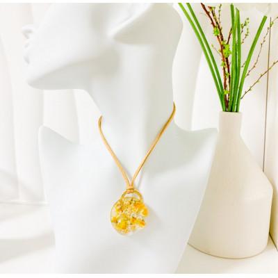 ふるさと納税 小山市 メラスフェルラとユーフォルビアの押し花ネックレス・オレンジ&ホワイトカラー |  | 01