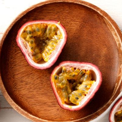 ふるさと納税 天城町 【2026年発送】先行受付 徳之島 天城町 南部ガーデン パッションフルーツ 贈答用 1kg |  | 01