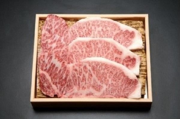 
近江牛　ロースすき焼きしゃぶしゃぶ用、サーロインステーキ　セット
