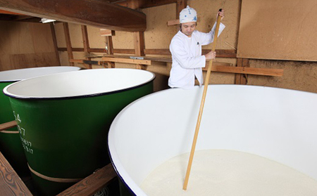 【定期便3回2ヶ月毎お届け】富士酢プレミアム900ml 2本セット 飯尾醸造 調味料 富士酢プレミアム お寿司 酢の物 純米酢 ドレッシング