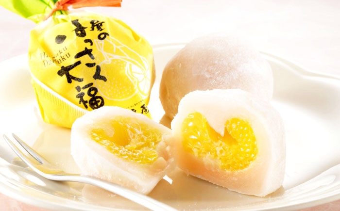 お菓子 はっさく大福12個入 お菓子 大福 八朔 柑橘 みかん オレンジ 餅 ギフト お取り寄せ スイーツ フルーツ大福 ご当地 菓子 おかし デザート 食品 人気 おすすめ 広島県福山市/株式会社虎