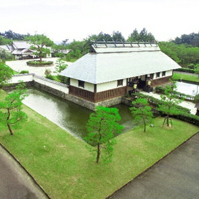 【ふるさと納税】葛城 北の丸ペア宿泊券 1泊2食 饗コース＆ドリンクフリー＆お土産つき【静岡クラウンメロン富士級 1個】メロン 人気 厳選 グルメ 家族 夫婦 静岡 旅行 袋井市　 日本建築 四季 癒し 料理個室 料理 おもてなし 泊り