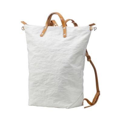 ふるさと納税 豊岡市 豊岡鞄　リュック　キナリ　TUTUMU books　(S2100　24-153) |  | 01