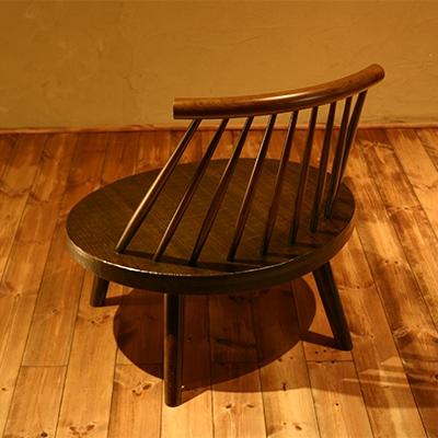 ふるさと納税 大川市 日本の職人の細かな技が魅せる【異邦人 あぐら椅子 1脚】職人MADE大川家具『境木工』 |  | 02