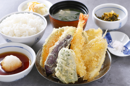 山梨県昭和町・中央市 初花店舗で使える食事券 お食事券10,000円 SWBY003