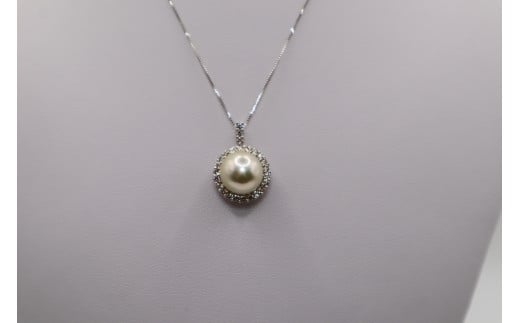 1957 【大粒】K18WG 無調色あこや10.0㎜up　ダイヤモンド0.41ctペンダントネックレス