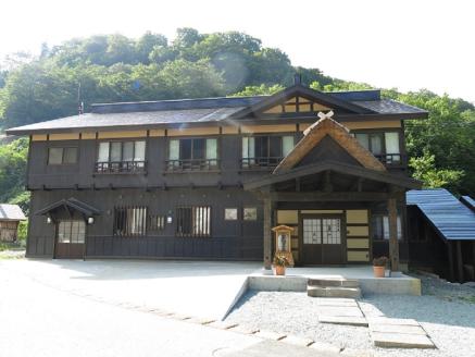 泥湯温泉に泊まろう！1階特別室ペア宿泊券[F11702]