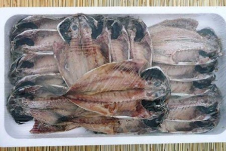 山田海産物の無添加「あじ開き16枚入り」　ふっくら、やわらか、身はぷりっぷり！