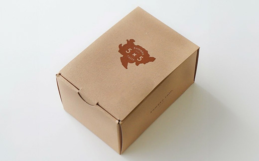 【プレミアム米粉ロールケーキ】神埼桑菱茶ロール【グルテンフリー 保存料不使用 贈り物 お歳暮 お中元 お祝】(H053295)