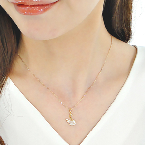 ネックレス K18YG イエローゴールド ダイヤモンド 0.15ct 白鳥 （小）スワン アニマル 動物 モチーフ ペンダント レディース 18金 ジュエリー【f213-k18yg】 ALPAZ128