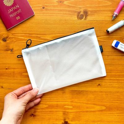 ふるさと納税 名古屋市 【白】A6が入るとっても軽いナイロンフラットポーチ(マチなし)