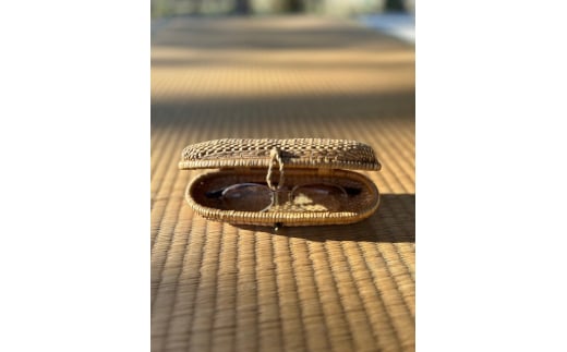 migiwa 柳染めメガネケース / 伝統工芸品 行李編み メガネケース メガネ入れ 眼鏡 めがね 天然素材 高級 おしゃれ 和テイスト 大人 手作り ハンドメイド 日本製