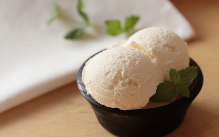 アイス アイスクリーム バニラ セット 大内山 スイーツ / 大内山アイスクリーム　バニラ4個【khy006B】