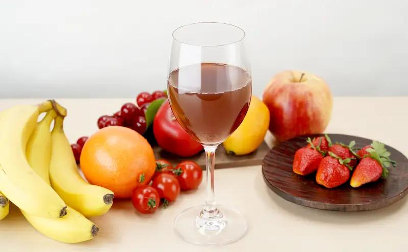 北海道仁木産プルーンジュース：1000ml×6本 果汁飲料 果物 くだもの プルーン 渋み 甘み 酸味 調和 こだわり 濃厚 ストレート [JA新おたる]