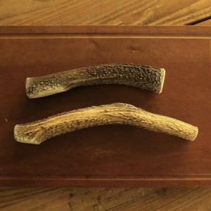 鹿の角（Ｍサイズ×2本）京都丹後産　ペット犬用おやつ　ドッグガム