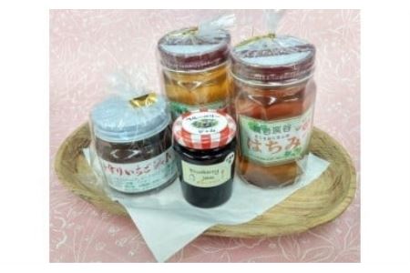 T02009自然の恵み（蜂蜜とジャム）