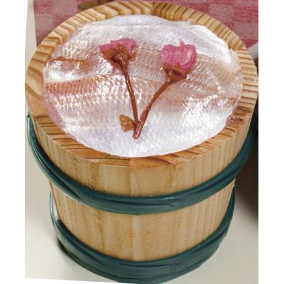 ふるさと納税 小浜市 晴れやかな金箔と桜入り大樽2個入り熟成笹漬の詰合せ |  | 01
