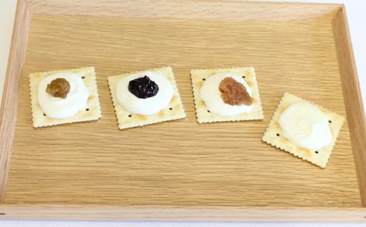 クラッカーにヨーグルトと合わせて♪