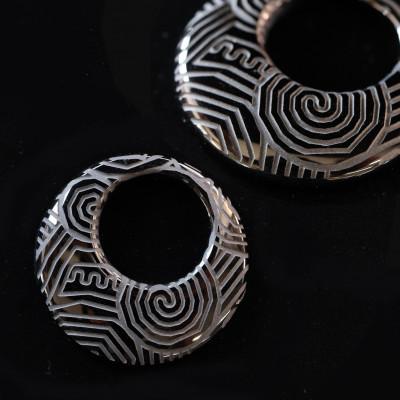 ふるさと納税 山梨県 【Do_goods】縄文土器の文様を刻む 水晶とオニキス アミュレット 659-990 |  | 03