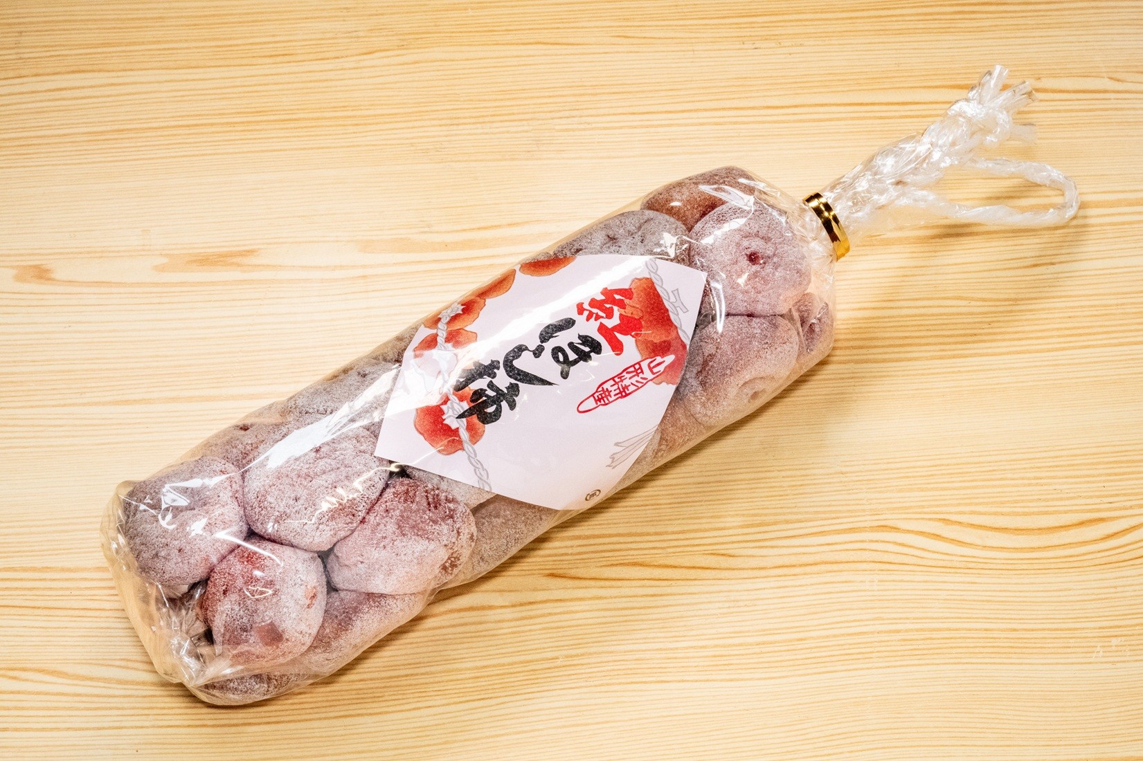 
                  松田農園の【酸化防止剤不使用】紅干し柿３２果　0057-2604
                