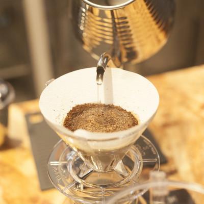 ふるさと納税 吹田市 【スペシャルティコーヒー豆】コリナブレンド&店舗おすすめコーヒー豆を各100g(豆のまま) |  | 01