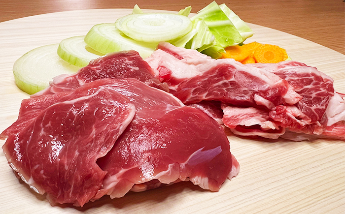 【八幡平ひつじ】 羊肉 スライス おまかせ 300g ラム または マトン ／ 羊肉 ひつじ肉 ジンギスカン 冷凍発送 真空パック 焼肉 焼き肉 BBQ 国産 岩手県産 八幡平市産 狩野ファーム 松っ