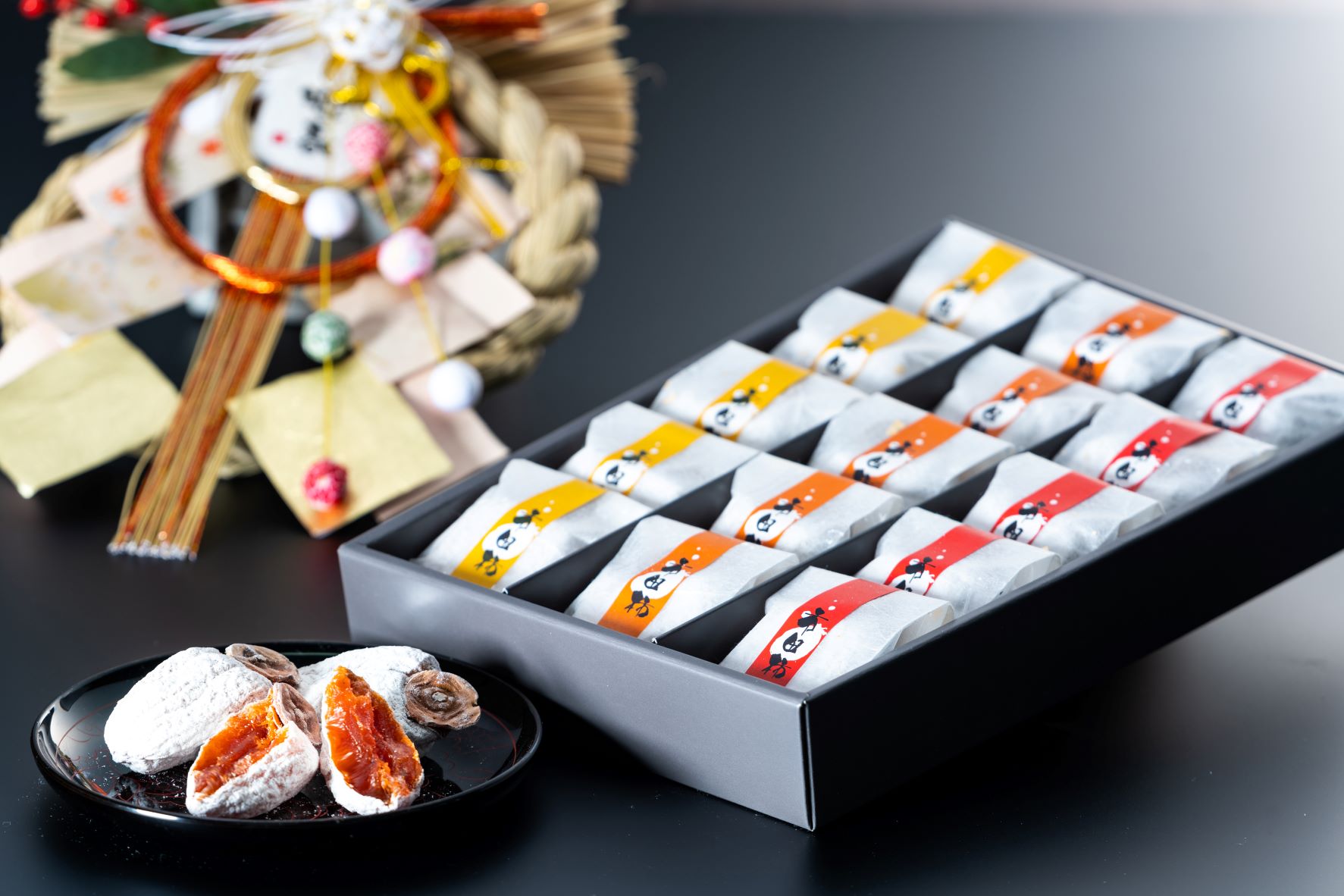 【ふるさと納税】市田柿 化粧箱(華) 15個入り 12月末より出荷開始 長野県 信州 南信州 高森町 柿 干し柿 贈答用 ギフト 個包装 3L 大粒 ドライフルーツ お茶請け 高級 和菓子 スイーツ プレゼント 自然食品 いちだ農産【配送不可地域：離島】