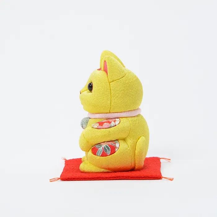 木目込人形（招き猫・風水（中）黄） | まねきねこ 猫 飾り物 人形 置物 ちりめん 伝統工芸 縁起 開運招福 千客万来 商売繁盛 金運 インテリア プレゼント 雑貨 可愛い 柿沼東光 クールジャパン