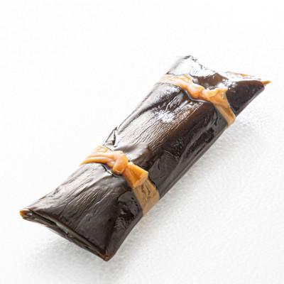 ふるさと納税 釧路町 【毎月定期便】北海道産昆布で鰊を丁寧に巻いた昆布巻き(1本×2袋)全3回 |  | 02